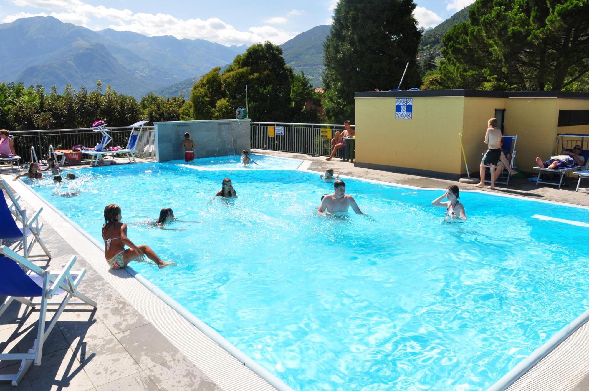 Camping Villaggio Paradiso Domaso Exterior photo